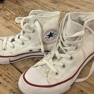Girls Converse